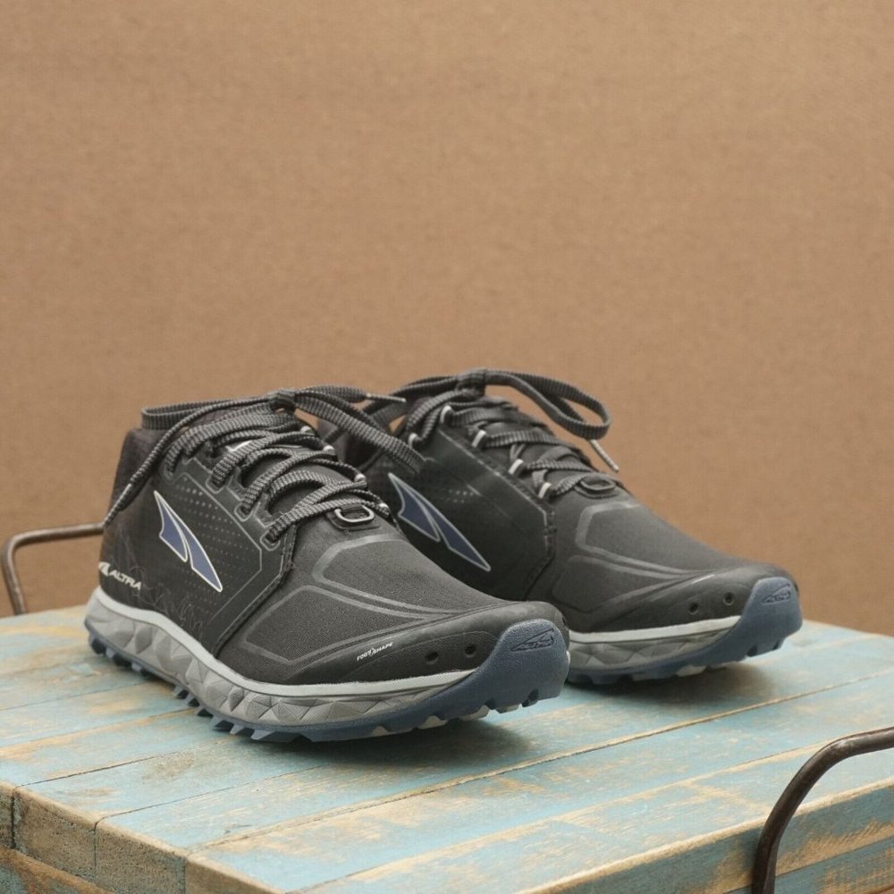 Altra Womens Superior 4 Trail Running Shoes Size 7.5 Black Blue AFW1953G-0